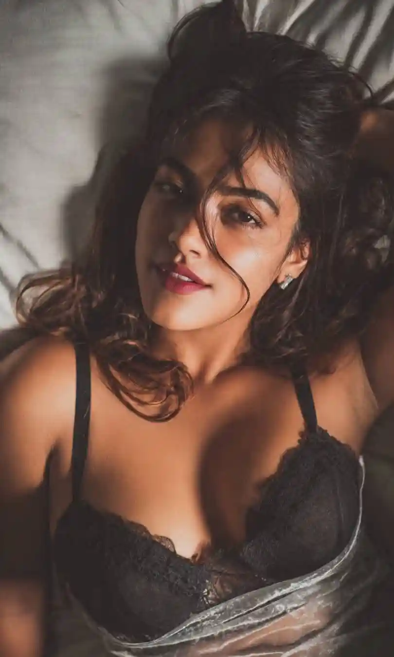 Housewife Escorts